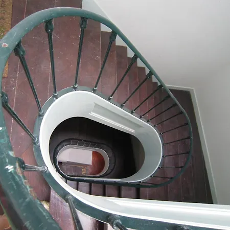 Charming Pied-a-terre In Rossio Лісабон