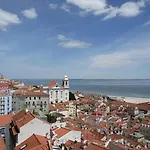 Daire Charming Pied-a-terre In Rossio